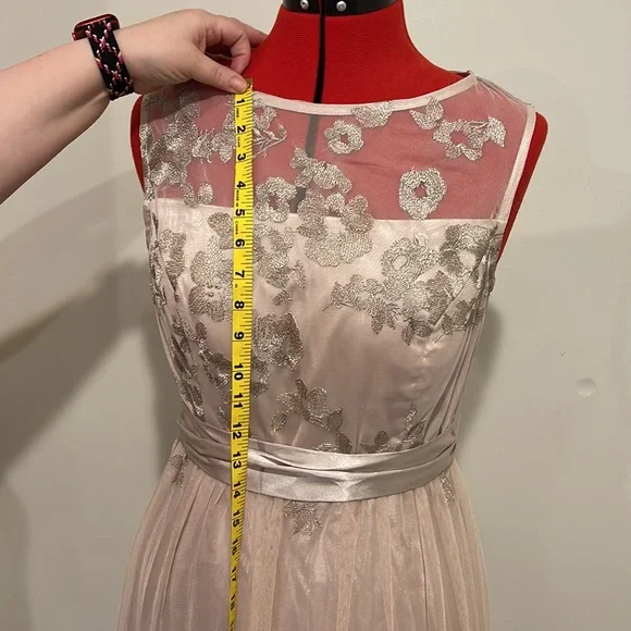 NWOT JESSICA HOWARD CHAMPAGNE FORMAL DRESS,  SIZE 8 - Picture 7 of 9